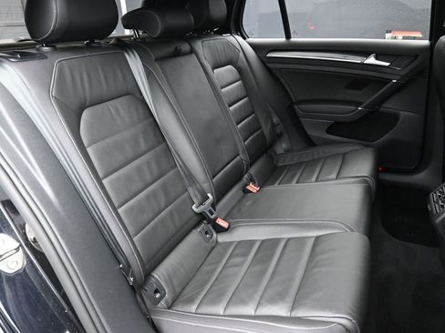 Used 2016 Volkswagen Golf R DCC & Navigation 4Motion image 23