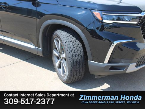 Certified 2025 Honda Pilot Touring image 22