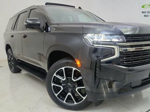 Used 2021 Chevrolet Tahoe RST w/ Luxury Package RWD image 1