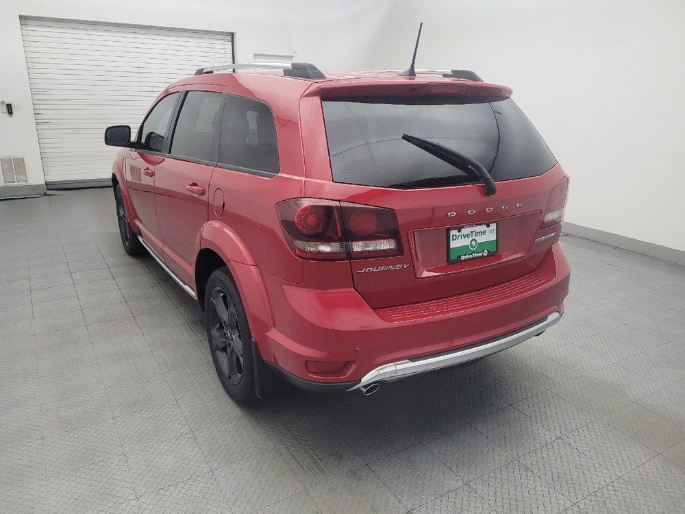 Used 2018 Dodge Journey Crossroad w/ Nav & Sun Group FWD image 5