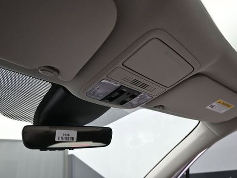 New 2026 Honda Odyssey Touring image 9