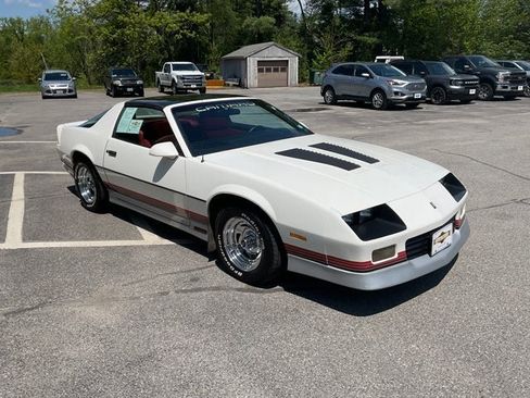 Used 1987 Chevrolet Camaro Z28 RWD image 5
