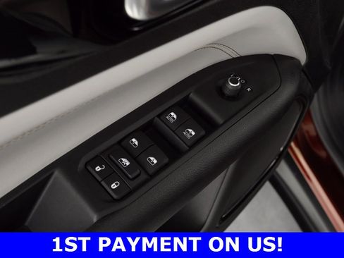 Certified 2022 Jeep Compass Limited image 18