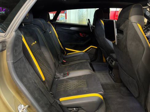 Used 2024 Lamborghini Urus Performante image 34