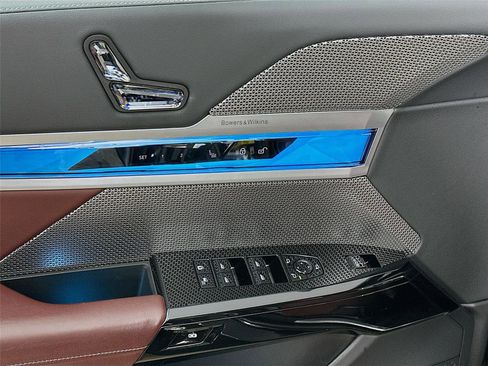 Used 2023 BMW 760i xDrive 760i xDrive image 18