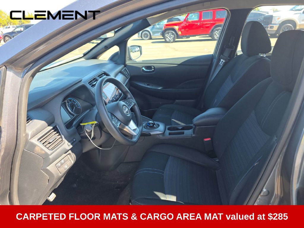 Used 2025 Nissan Leaf S FWD image 4