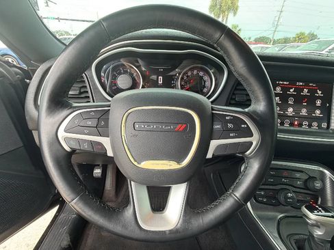 Used 2017 Dodge Challenger R/T Plus RWD image 11