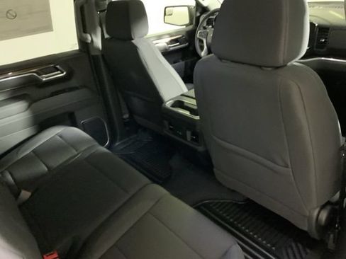 New 2026 Chevrolet Silverado 1500 RST AWD/4WD image 39