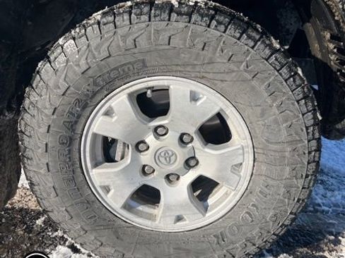 Used 2011 Toyota Tacoma 4x4 Access Cab V6 image 5