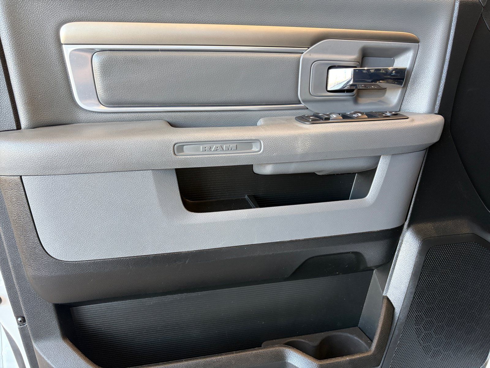 Used 2019 RAM 1500 Warlock w/ Electronics Group AWD/4WD image 14