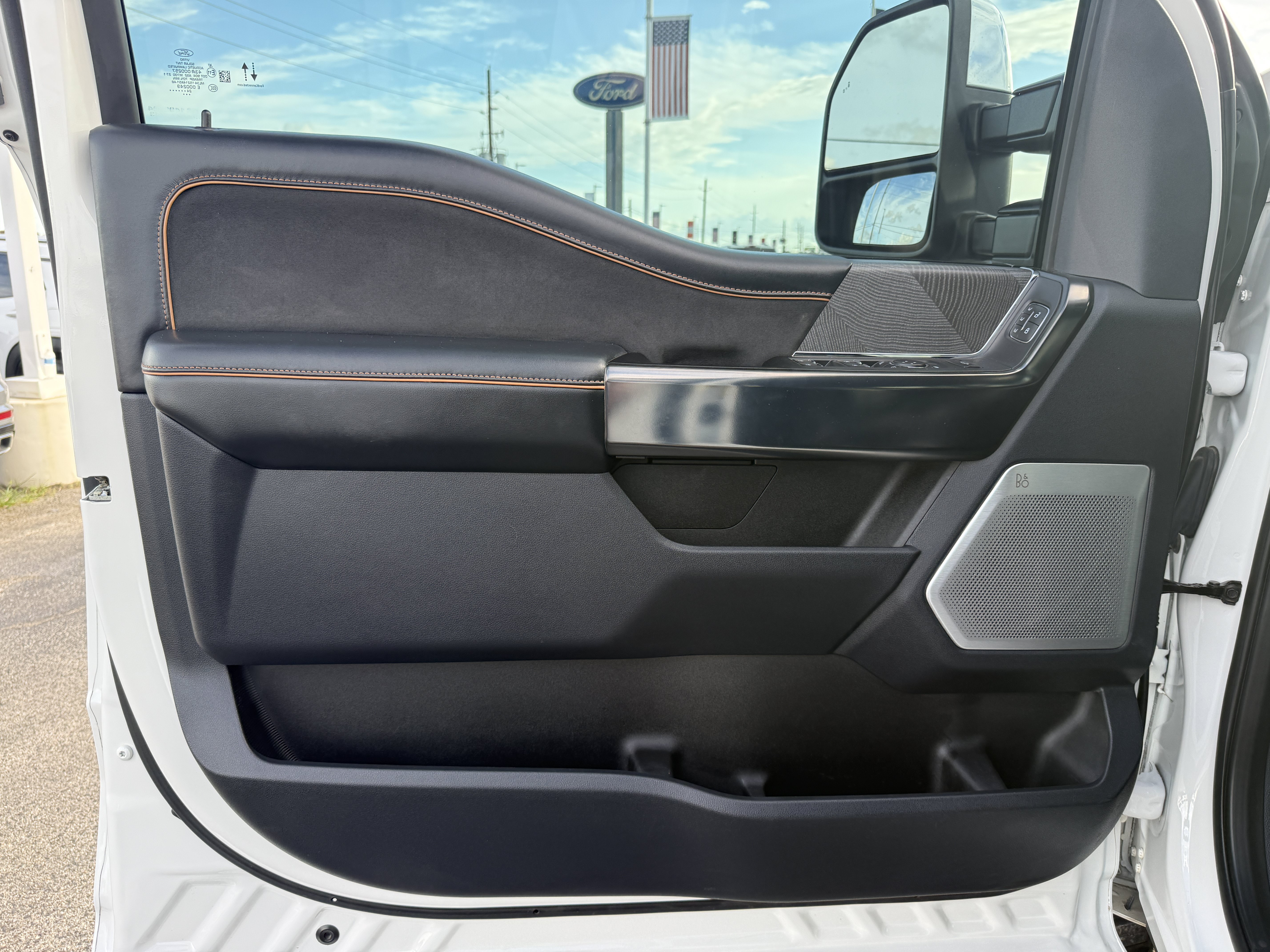 Used 2024 Ford F250 Platinum AWD/4WD image 13