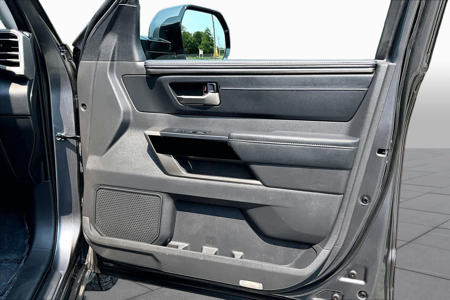 Used 2024 Toyota Tundra Limited AWD/4WD image 44