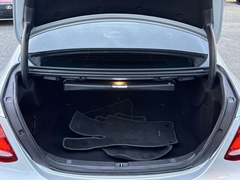 Used 2018 Mercedes-Benz E 300 image 11