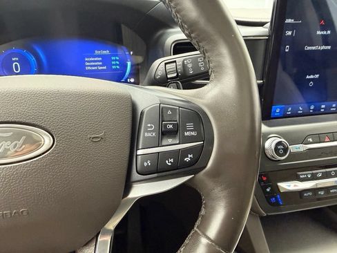 Used 2020 Ford Explorer Platinum w/ Premium Technology Package AWD/4WD image 47