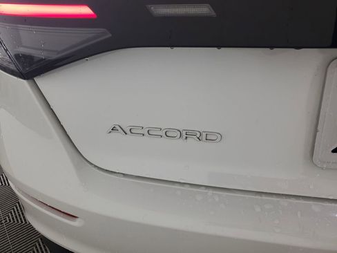 Used 2025 Honda Accord SE image 30