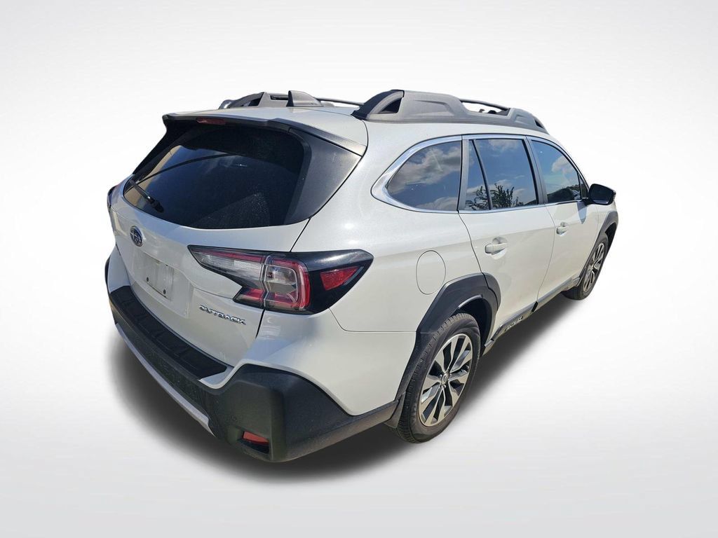Used 2025 Subaru Outback Limited AWD/4WD image 19