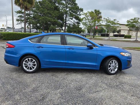 Used 2020 Ford Fusion SE FWD image 40