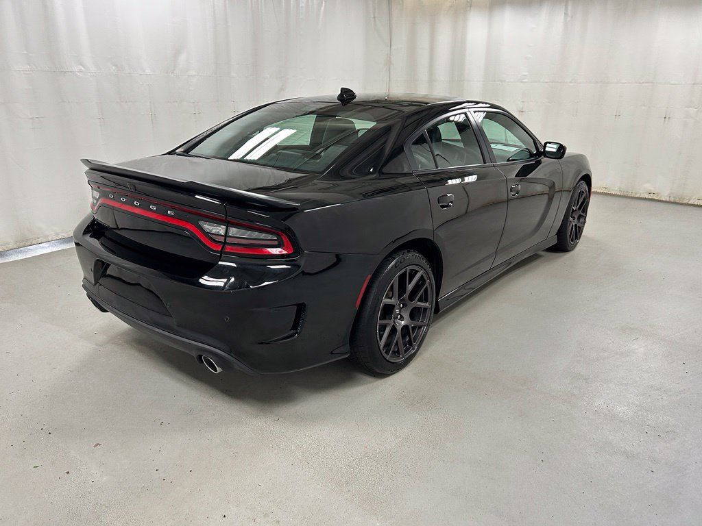 Used 2018 Dodge Charger R/T RWD image 5