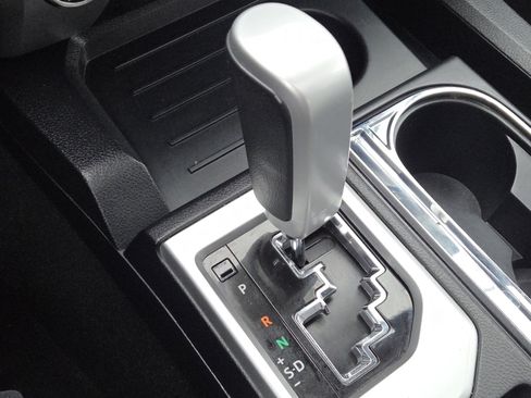 Used 2019 Toyota Tundra Limited image 32