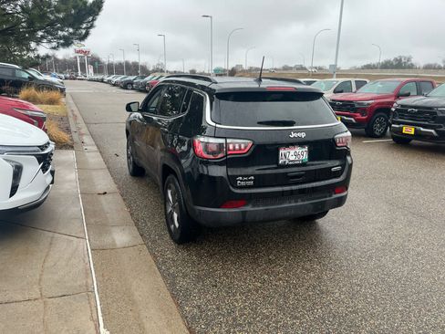 Used 2022 Jeep Compass Latitude image 4