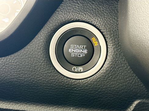 Certified 2023 RAM 1500 Laramie AWD/4WD image 16