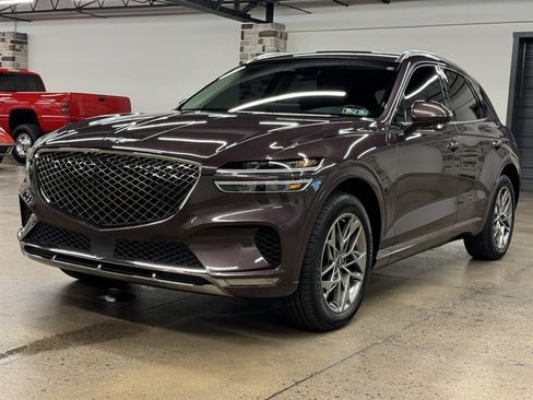 Used 2022 Genesis GV70 2.5T w/ Select Package AWD/4WD image 3