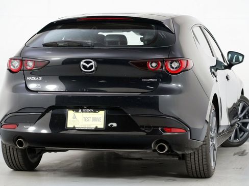 Used 2022 MAZDA MAZDA3 s image 4