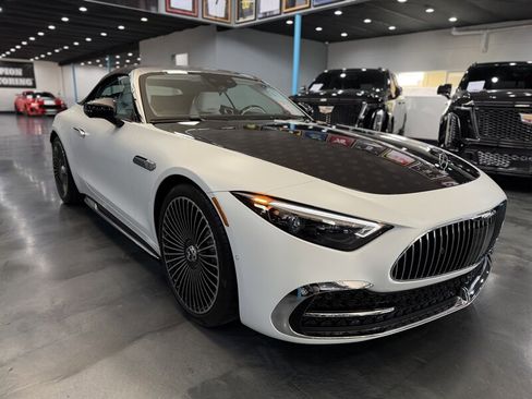 Used 2026 Mercedes-Benz Maybach SL 680 image 4