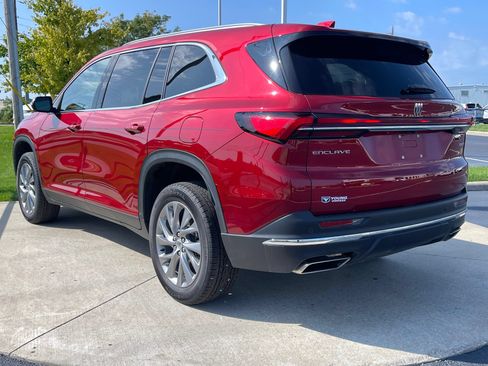 Used 2025 Buick Enclave Preferred w/ LPO, Floor Liner Package FWD image 5