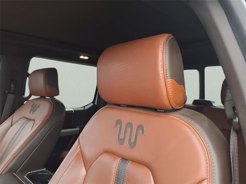 Used 2021 Ford F250 King Ranch w/ King Ranch Ultimate Package image 18