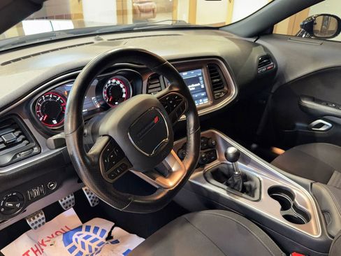 Used 2020 Dodge Challenger R/T Scat Pack w/ Dynamics Package image 14