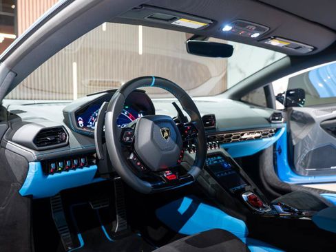 Used 2023 Lamborghini Huracan Tecnica RWD image 10