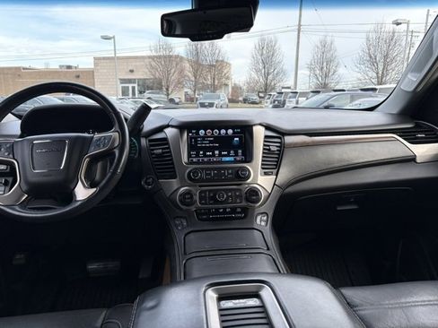 Used 2019 GMC Yukon XL Denali w/ Denali Ultimate Package image 25