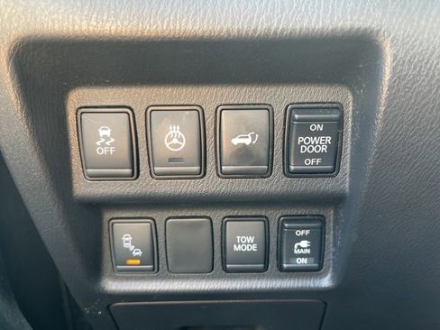 Used 2017 Nissan Pathfinder Platinum w/ Family Entertainment Package image 16