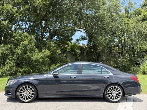 Used 2017 Mercedes-Benz S 550 Sedan image 2