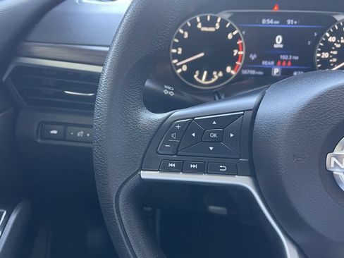 Used 2023 Nissan Altima 2.5 SV FWD image 31