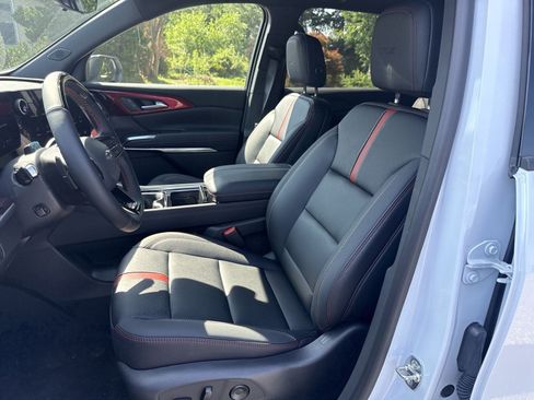 New 2026 Chevrolet Traverse RS AWD/4WD image 10