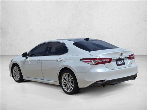 Used 2018 Toyota Camry XLE w/ Driver Assist Package FWD image 5
