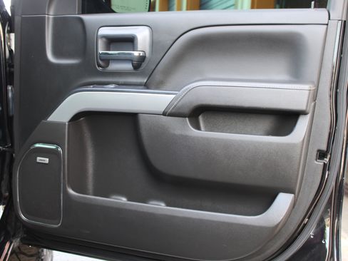 Used 2018 Chevrolet Silverado 1500 LTZ Z71 w/ LTZ Plus Package image 40