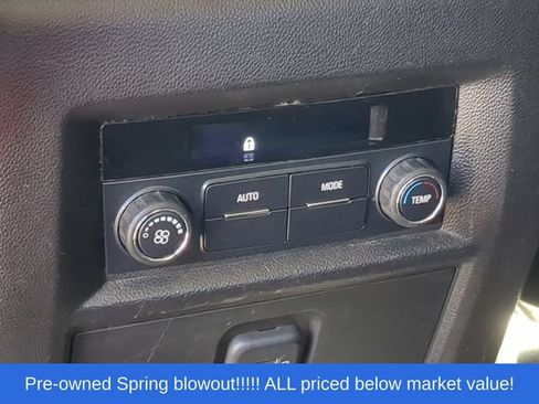 Used 2019 Chevrolet Traverse LT FWD image 39