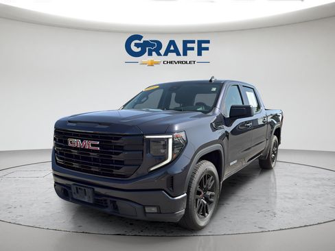 Used 2022 GMC Sierra 1500 Elevation AWD/4WD image 1