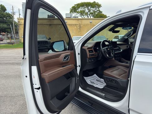 Used 2021 Chevrolet Tahoe High Country AWD/4WD image 34