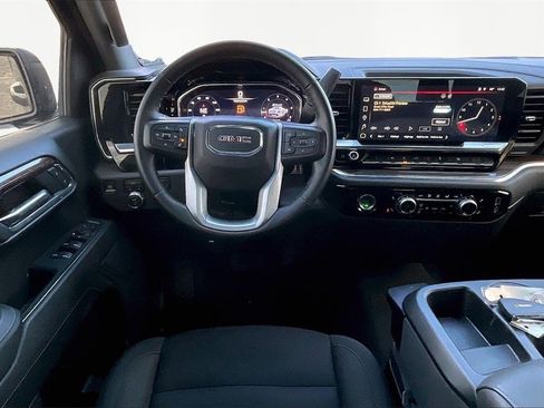 Used 2024 GMC Sierra 1500 Elevation image 10