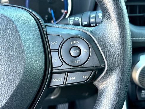 Used 2023 Toyota RAV4 XLE image 15