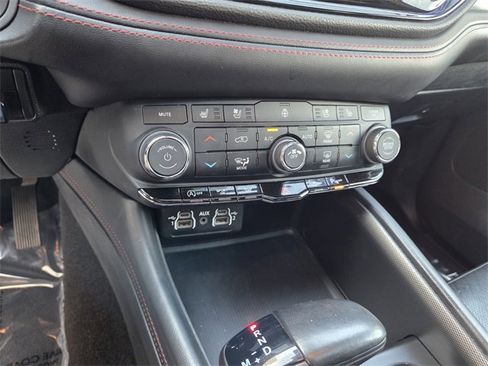 Used 2024 Dodge Durango GT image 27