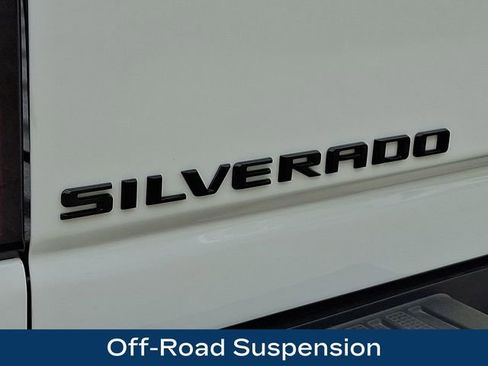 Used 2024 Chevrolet Silverado 2500 LT w/ Z71 Sport Edition AWD/4WD image 33