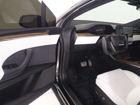 Used 2023 Tesla Model X AWD/4WD image 62