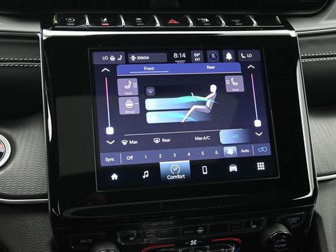 New 2025 Jeep Grand Cherokee L Altitude image 14