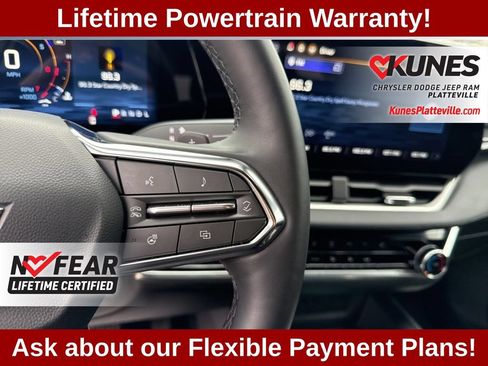 Used 2026 Chevrolet Equinox LT AWD/4WD image 25