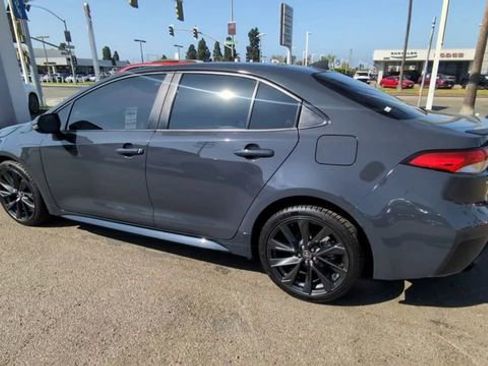 Used 2024 Toyota Corolla SE w/ SE Premium Package image 6